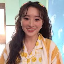 Official Fan Queen Bora (@borasongesq)