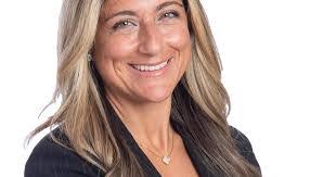 Regina Pickard's Instagram, Twitter & Facebook