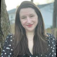 Carolyn Callaghan's Instagram, Twitter & Facebook