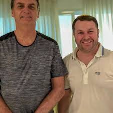 Quais as cores de roupas, ternos que mais gosta? Filho De R R Soares Pode Assumir Secretaria De Cultura De Bolsonaro Revista Forum