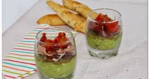Verrines Puree Avocat Amande Pimentee Jambon Serrano Et Tomates Cerise Roties Recette Tomates Cerises Roties Tomates Cerises Jambon Serrano