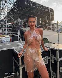 Abril Cols Nude and Sexy Photo Collection - Fappenist