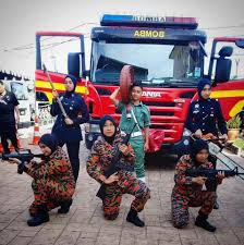 The malay term 'bomba' is derived from the portuguese word bombeiros which carries the same meaning. Sekadar Berkongsi Jabatan Bomba Penyelamat Malaysia Fire Rescue Department Of Malaysia Facebook