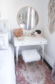 10 Small Bedroom Vanity Ideas Most Of The Brilliant And Stunning Bedroom Decor Home Decor Room Decor