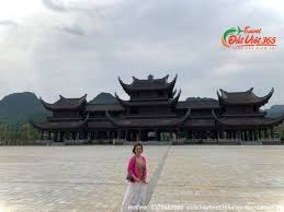 Điện tam thế, điện pháp chủ, điện quan âm, chùa ngọc và vườn cột kinh. Chua Tam Chuc á»Ÿ Ä'au Do Ai Xay Dá»±ng Ma Lá»›n Nháº¥t Tháº¿ Giá»›i Du Lá»‹ch Ä'áº¥t Viá»‡t