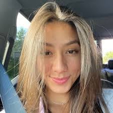 Melissa Minjarez's Instagram, Twitter & Facebook