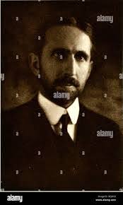 Maria Phelps's Instagram, Twitter & Facebook