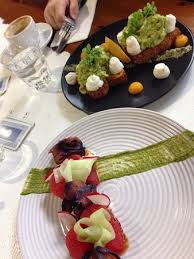 Alani and i shared a cured salmon sandwich. Blueberry Cured Salmon And A Delightful Take On Smashed Avo Picture Of Extraction Artisan Coffee Slacks Creek Tripadvisor