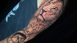 Tatuagem Leao Com Filhote E Relogio Timelapse Tattoo Youtube