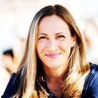 Jennifer Gines's Instagram, Twitter & Facebook