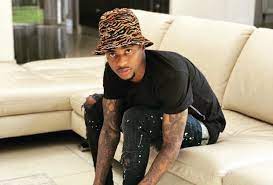 Learn all about the career and achievements of thembinkosi lorch at scores24.live! Thembinkosi Lorch Flexes His R12 000 Gucci Shoes Style You 7