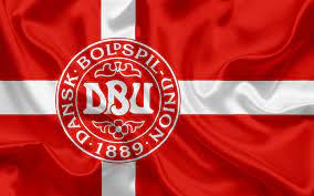 Sobre la marcha, en el debut contra dinamarca, el equipo de fútbol cambió el color de su. Download Wallpapers Denmark National Football Team Emblem Logo Flag Europe Flag Of Denmark Football World Cup Besthqwallpapers Com Equipo De Futbol Copa Del Mundo Bandera De Dinamarca