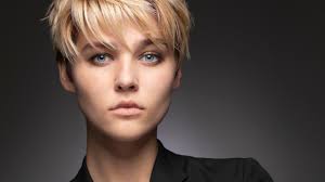 Provo il look di ariana grande + migliori acconciature 2021 | e' andata male #capelli #hairstyle. Interviews Emily Tannenbaum