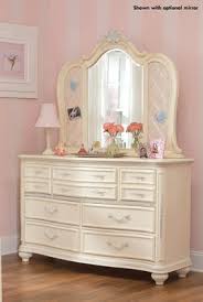 The home styles dover white 3 drawer chest marries farmhouse style with urban chic. Lea Jessica Mcclintock Drawer Dresser Antique White 203 210 Lea Furniture