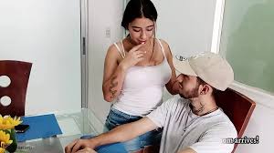 Fuck the Stepdaughter of the General Services Lady in My House - Porn in  Spanish