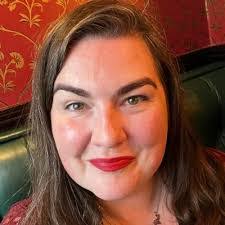 Tamara Hogan's Instagram, Twitter & Facebook