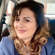 Atunci cand esti suficient de puternic, cand stii ca poti sa te bazezi pe  fortele tale, cand nu ai nevoi, ci doar dorinte, cand te respecti si te  iubesti, nu mai accepti