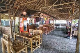 29 Inspirasi Desain Warung Kopi Sederhana Dari Bambu 1000 Inspirasi Desain Arsitektur Teknologi Konstruksi Dan Kreasi S Desain Warung Kopi Desain Arsitektur