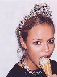 Cherry Hart (ceriberrybumble)