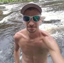 I love when cats do the curled paw thing 💜