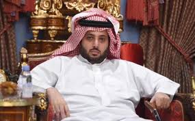 تصدرت أغاني الفنان عمرو دياب التي كتب كلماتها تركي آل الشيخ، في الفترة الأخيرة، الحساب الرسمي للهضبة بموقع عرض الفيديوهات الشهير يوتيوب، واحتلت صدارة الترتيب بثلاث أغان وهي بحبك أنا، هدد، أجمل. Ù‡Ù„ ØµØ­ÙŠØ­ Ø®Ø¨Ø± ÙˆÙØ§Ø© ØªØ±ÙƒÙŠ Ø§Ù„ Ø§Ù„Ø´ÙŠØ® Ù‚Ø¨Ù„ Ù‚Ù„ÙŠÙ„ Ø¹Ø¨Ø± ØªÙˆÙŠØªØ±