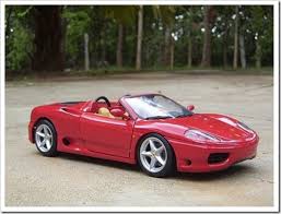 Par rapport à la 360 modena, les ingénieurs motoristes sont partis du même moteur, qu'ils ont conservé tel quel au niveau de ses cotes et de son architecture, et ils ont sérieusement étudié sa respiration. 30k Ferrari 360 Of Course It S Fake