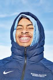 Drake spotted on a date with amari bailey's mom. The Most Famous Teen Basketball Players Go To Sierra Canyon