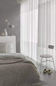 mooi in de slaapkamer transparante gordijnen met een wave of een plooi home bedroom home curtains home decor bedroom
