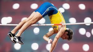 After setting the indoor mark, mondo duplantis breaks the outdoor pole vault record in rome. Sweden S Armand Duplantis Breaks Pole Vault World Record Athletics News Sky Sports