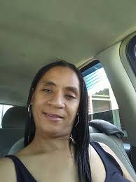 Denise Barton (@barton_mz)