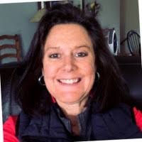 Lisa Dotter's Instagram, Twitter & Facebook