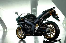 The official product page of the r1. Yamaha Yzf 1000 R1 Sp