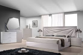 Naples modern lacquer platform bed. Florence White And Light Grey Lacquer Platform Bedroom Set 1stopbedrooms