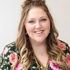 Gretchen Bayer's Instagram, Twitter & Facebook