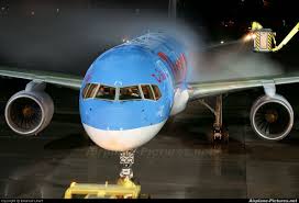 Uk holiday carrier thomson airways is among a growing body of airlines transforming the interior of their older jets by replacing legacy fluorescent cabin lighting systems with new led. Thomsonfly Thomson Airways Boeing 757 200 G Cpev Innsbruck Austria Aircraft Being De Iced Prior To Departing Boeing 757 Boeing Boeing Aircraft