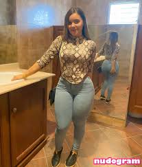 Loverllyc Photo divulguée nue OnlyFans 4 - Nudogram v2.1