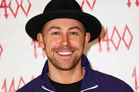 Robert Gough's Instagram, Twitter & Facebook