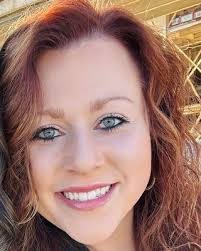 Emma Brewster's Instagram, Twitter & Facebook