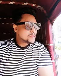 Classic vibes in monochrome lines. Dekho magar pyar se 😉