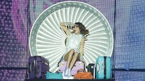 Urmăriți galeria de poze de la showul susținut în piața constituției de martina. Musical Serie Violetta Macht In Frankfurts Festhalle Station Frankfurt