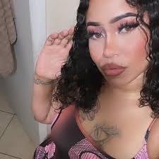 Rachael Epperson's Instagram, Twitter & Facebook