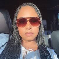 Monique (@mo3michelle)