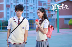 • 胡夏《夏至未至》【夏至未至 rush to the dead summer ost 電視劇同名主題曲】官方動態歌詞mv (無損高音質). å¤è‡³æœªè‡³é™ˆå­¦å†¬çš„å‰§ç…§4kå›¾ç‰‡ ç™¾å˜æ¡Œé¢