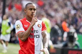 Mercato : Liverpool veut doubler Arsenal pour signer Igor Paixao -  AfricaFootUnited