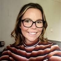 Shanna Hooper's Instagram, Twitter & Facebook