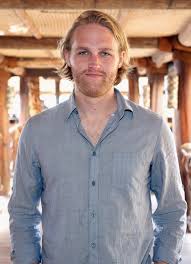 We Need To Talk About Goldie Hawn And Kurt Russell S Son Wyatt Goldie Hawn Goldie Hawn Kurt Russell Wyatt