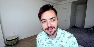 All information about the first name elliott. Celebrities With First Name Elliott Famousfix Com List