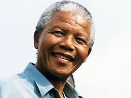 Conspiracy theorists believe this is proof of an alternate universe. Nelson Mandela Er Hatte Eine Unglaubliche Aura Archiv