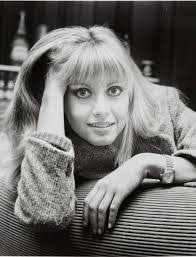 Helene Piper's Instagram, Twitter & Facebook