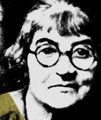 Poesía y música en 'Las noches de Miñana' en El Escorial, con Yolanda  Aller, Chema Gómez Hontoria Julio Castelló, Eva Palomo y Olaya Salas. 5 de  julio